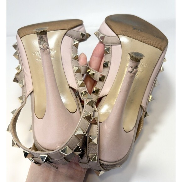 Valentino Garavani Rockstud Ankle Strap Pump Baby Pink w/ Gold Studs Sz EU 37.5 - Picture 13 of 14